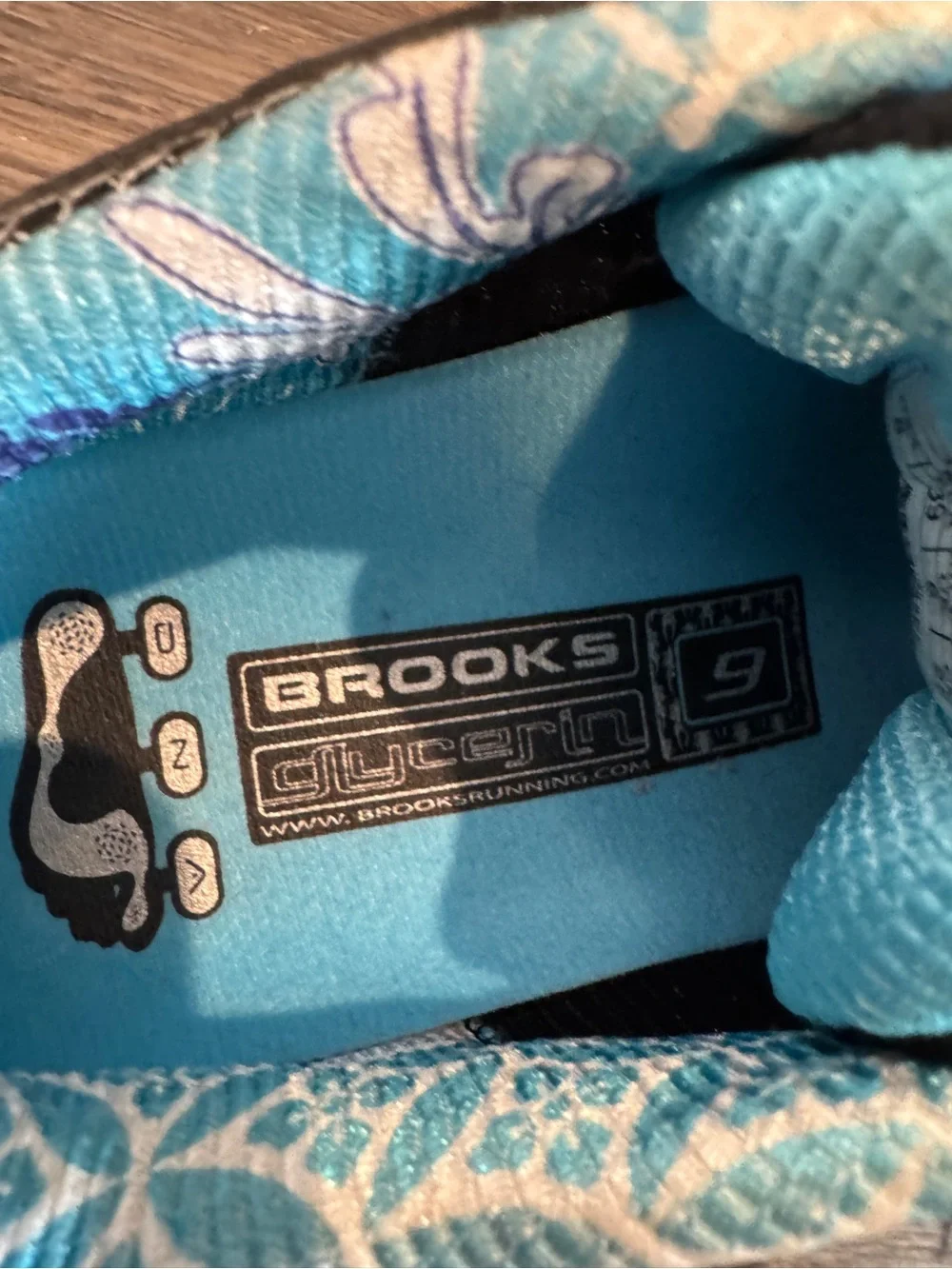 Brooks Women's Black and Blue Running Shoes